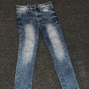 I’m selling this because they don’t fit my little brother anymore.